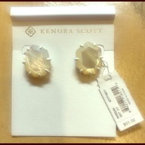 Kendra Scott Morgan Earrings Matte White Ivory